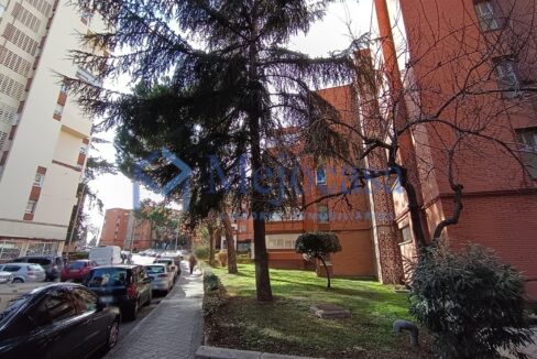 96478-31 Piso en Esperanza - Canillas, completamente exterior, con terraza abierta.