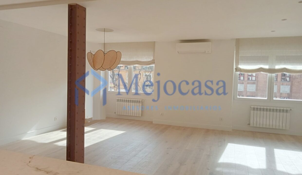 96562-01 Magnífico piso en Trafalgar, renovado hace 2 años.