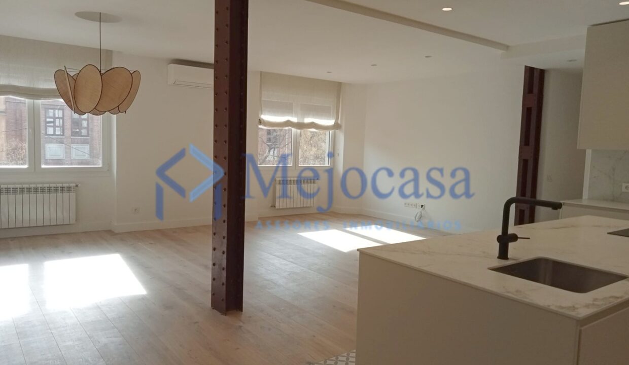 96562-02 Magnífico piso en Trafalgar, renovado hace 2 años.