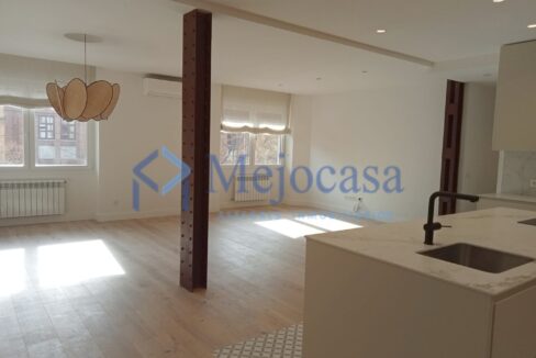 96562-02 Magnífico piso en Trafalgar, renovado hace 2 años.
