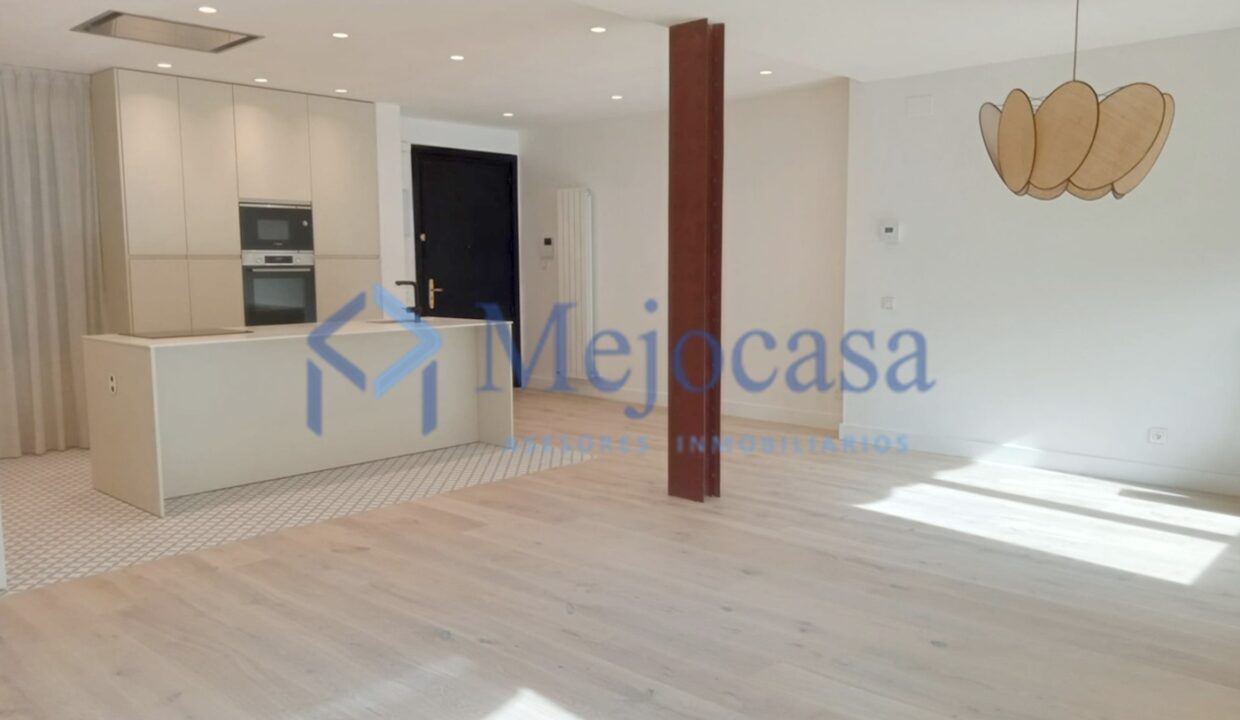 96562-03 Magnífico piso en Trafalgar, renovado hace 2 años.