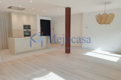 96562-03 Magnífico piso en Trafalgar, renovado hace 2 años.