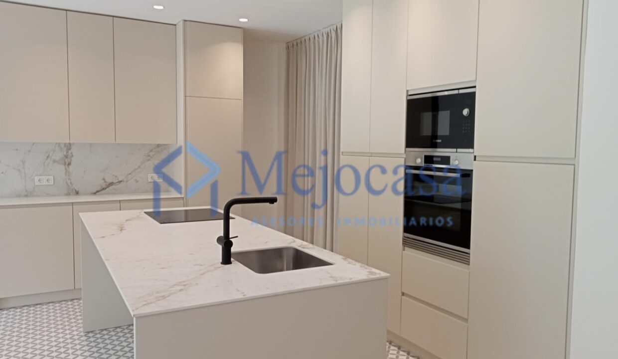 96562-06 Magnífico piso en Trafalgar, renovado hace 2 años.