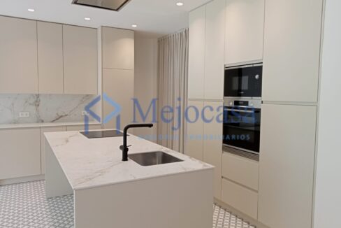 96562-06 Magnífico piso en Trafalgar, renovado hace 2 años.