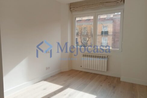 96562-20 Magnífico piso en Trafalgar, renovado hace 2 años.