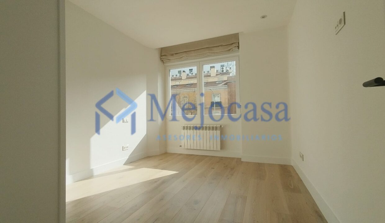 96562-21 Magnífico piso en Trafalgar, renovado hace 2 años.