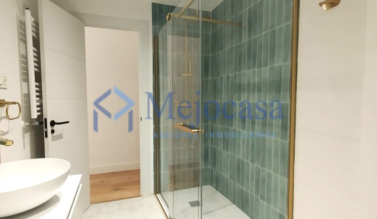 96562-32 Magnífico piso en Trafalgar, renovado hace 2 años.