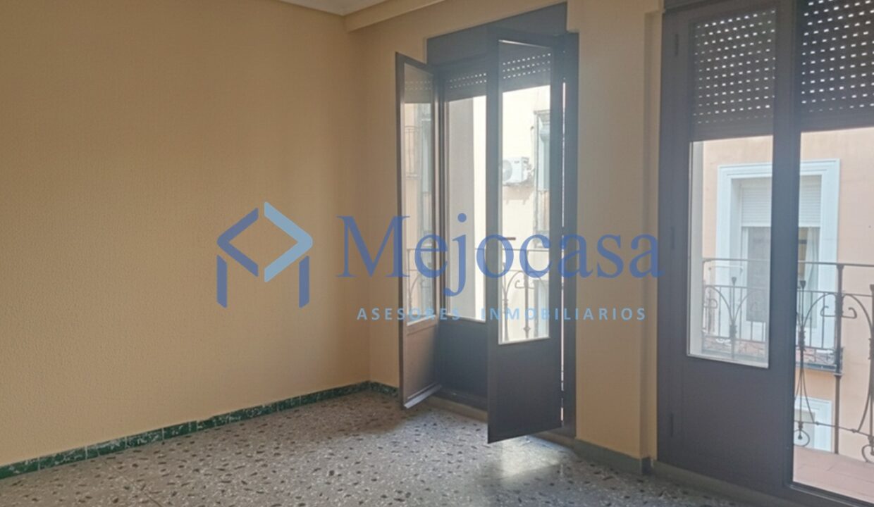 96668-01 Magnífica vivienda exterior en el corazón de Lavapiés – Calle Esperanza.