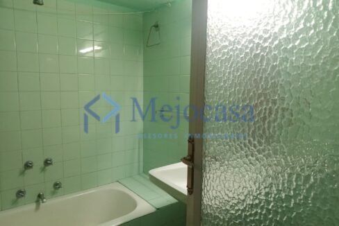 96668-10 Magnífica vivienda exterior en el corazón de Lavapiés – Calle Esperanza.