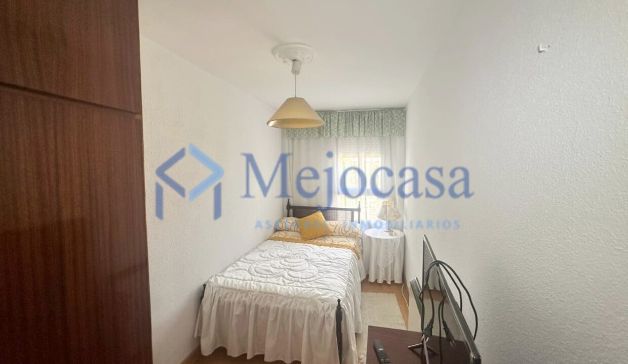 96757-09 Oportunidad de inversión o vivienda en San Blas–Canillejas.