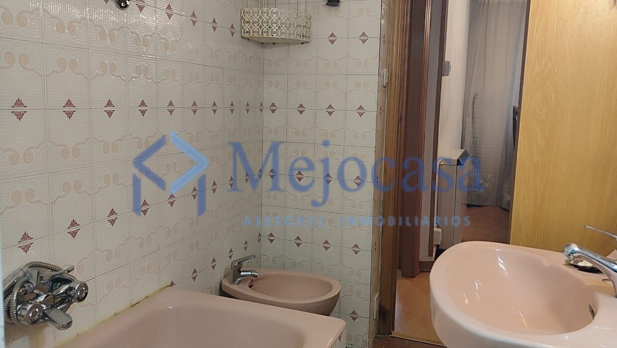 96757-14 Oportunidad de inversión o vivienda en San Blas–Canillejas.