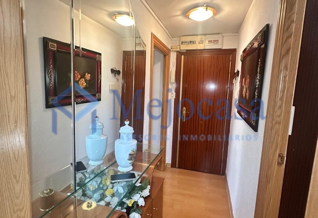 96757-17 Oportunidad de inversión o vivienda en San Blas–Canillejas.