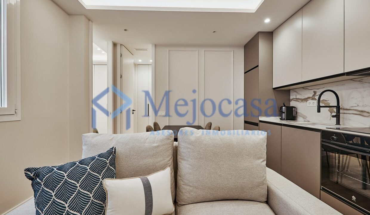 96855-03 Exclusiva vivienda de diseño en Retiro.