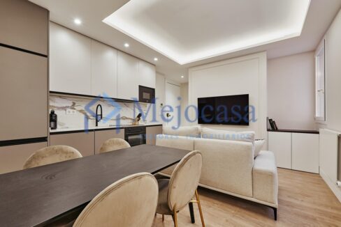 96855-05 Exclusiva vivienda de diseño en Retiro.