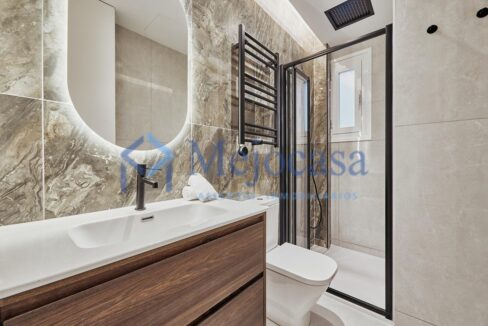 96855-14 Exclusiva vivienda de diseño en Retiro.