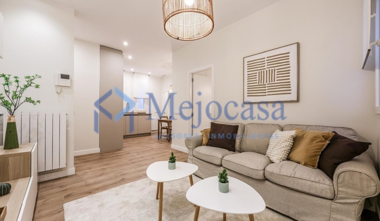 96886-03 Piso impecable, reformado y amueblado en Doctor Esquerdo, en el Barrio de Salamanca.