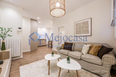 96886-03 Piso impecable, reformado y amueblado en Doctor Esquerdo, en el Barrio de Salamanca.