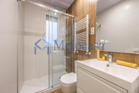 96886-15 Piso impecable, reformado y amueblado en Doctor Esquerdo, en el Barrio de Salamanca.