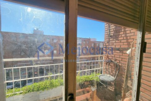 96916-03 Luminoso piso con terraza en el Barrio de la Concepción – Calle José del Hierro