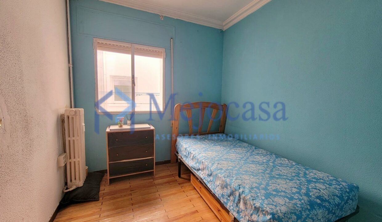 96916-11 Luminoso piso con terraza en el Barrio de la Concepción – Calle José del Hierro