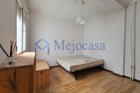 96916-14 Luminoso piso con terraza en el Barrio de la Concepción – Calle José del Hierro