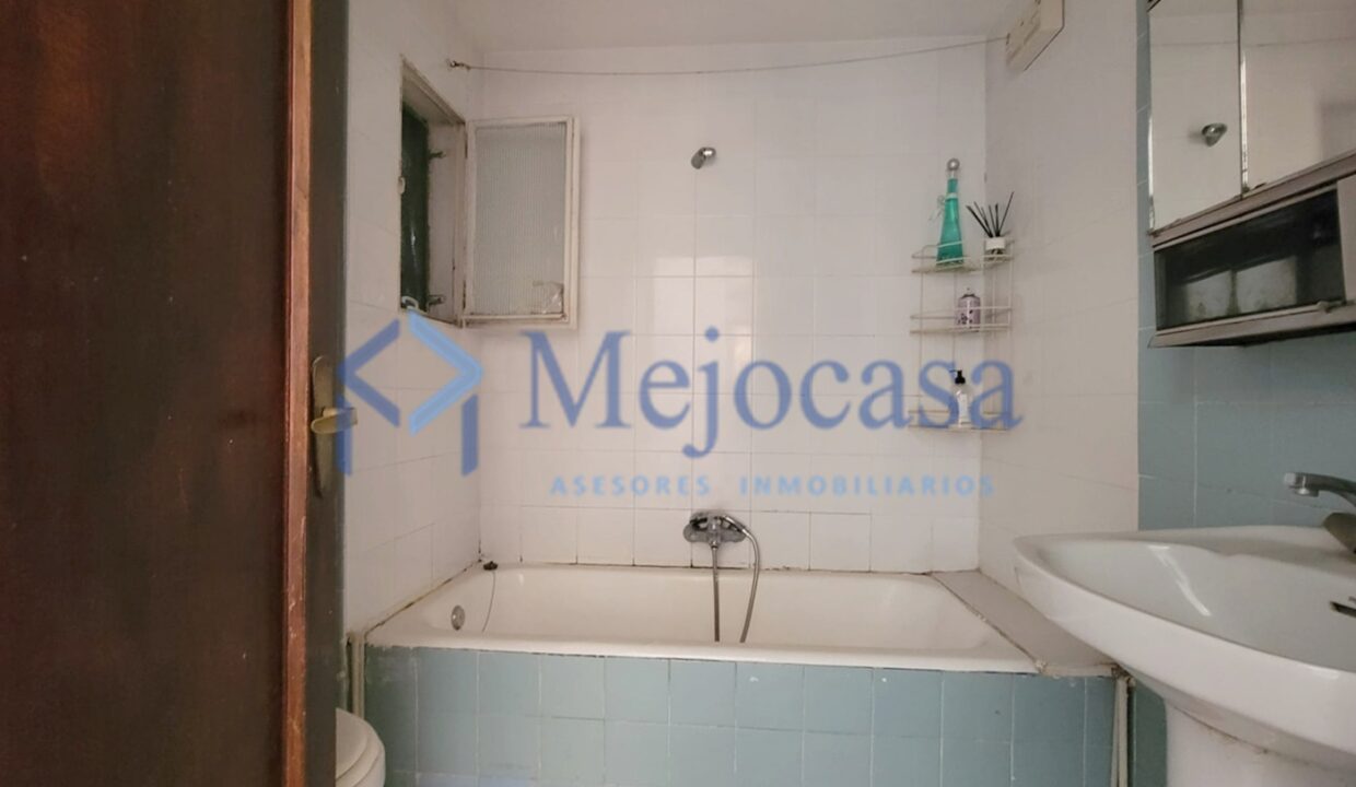 96916-20 Luminoso piso con terraza en el Barrio de la Concepción – Calle José del Hierro