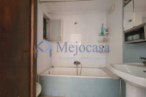 96916-20 Luminoso piso con terraza en el Barrio de la Concepción – Calle José del Hierro
