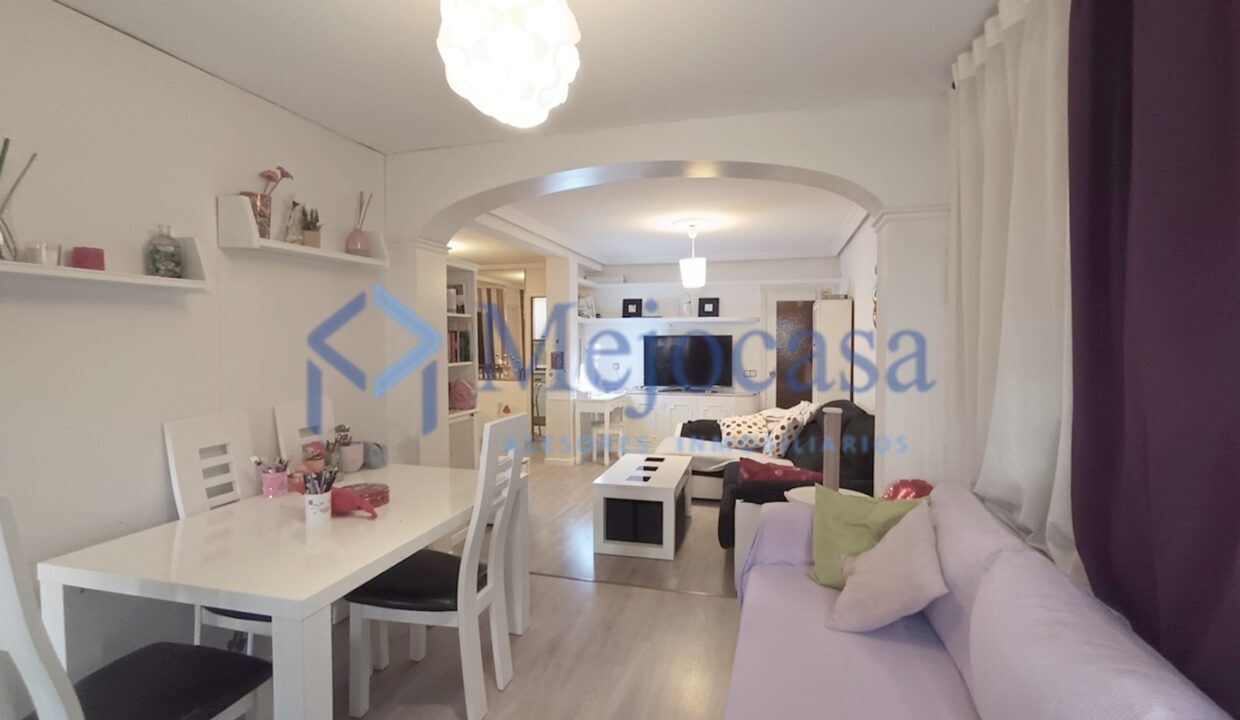 96971-05 Inmejorable situación, calle Alcorisa en Canillas.