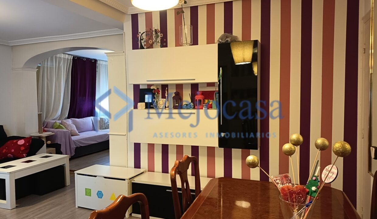 96971-08 Inmejorable situación, calle Alcorisa en Canillas.