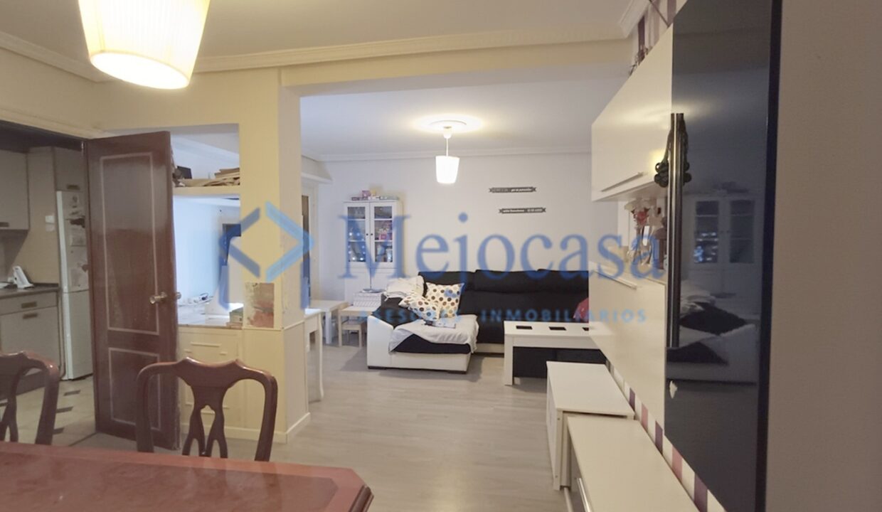 96971-09 Inmejorable situación, calle Alcorisa en Canillas.