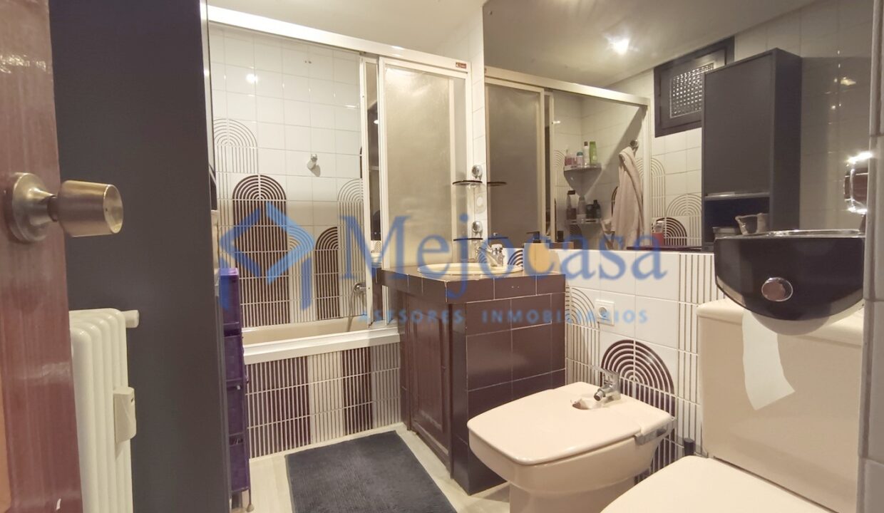 96971-21 Inmejorable situación, calle Alcorisa en Canillas.