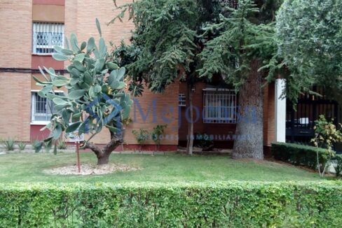 Inmejorable situación, calle Alcorisa en Canillas.