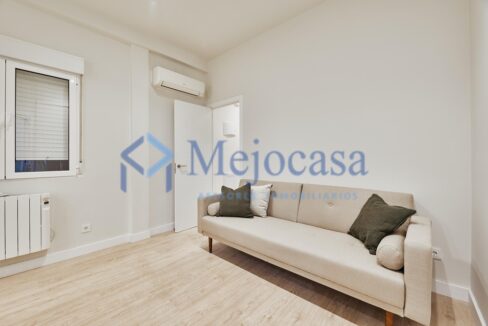 Impecable, vivienda de diseño en Juan Bravo.