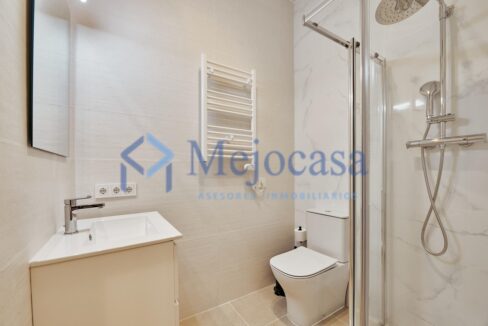 97023-09 Impecable, vivienda de diseño en Juan Bravo.