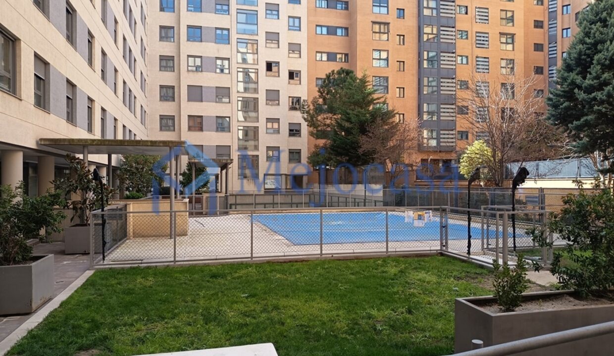 97097-01 Piso Exclusivo en Urbanización Residencial en Arganzuela, Zona Legazpi.