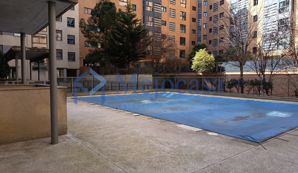 97097-02 Piso Exclusivo en Urbanización Residencial en Arganzuela, Zona Legazpi.