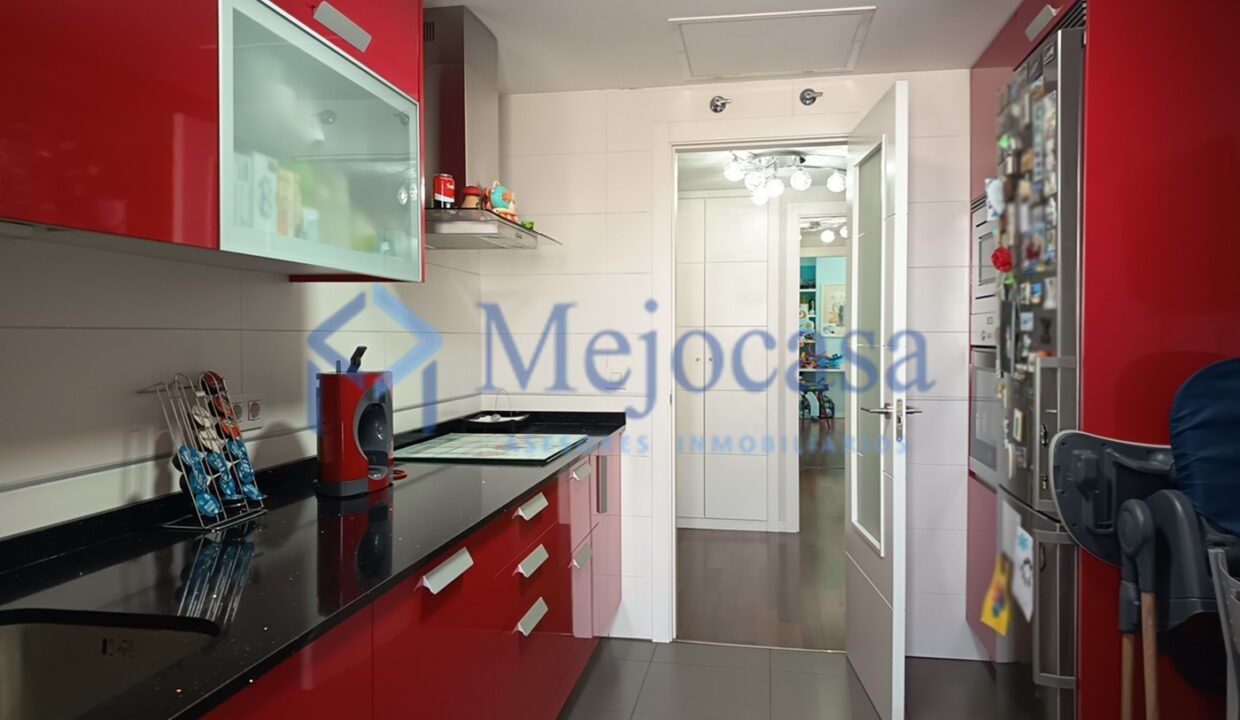 97097-12 Piso Exclusivo en Urbanización Residencial en Arganzuela, Zona Legazpi.