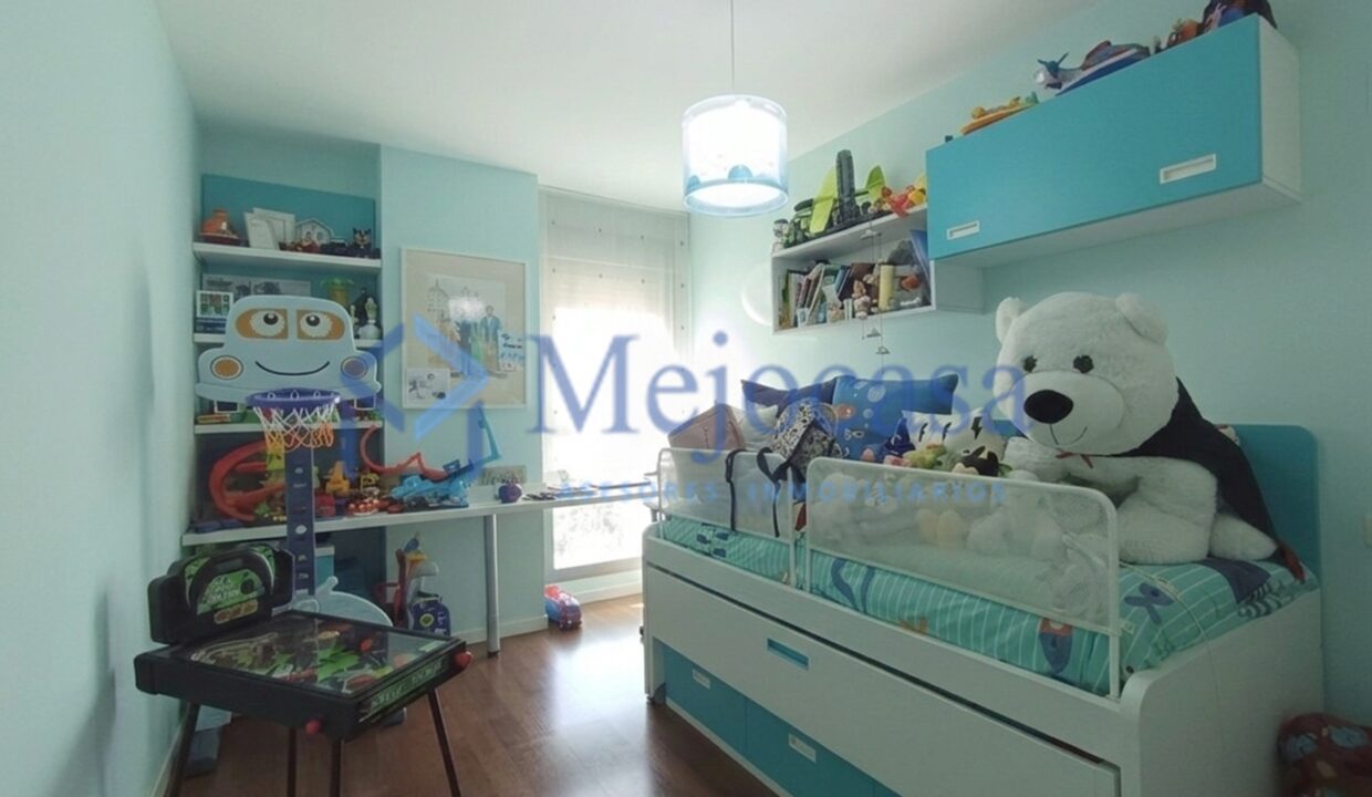 97097-20 Piso Exclusivo en Urbanización Residencial en Arganzuela, Zona Legazpi.