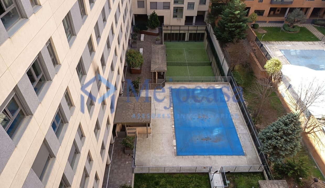 97097-24 Piso Exclusivo en Urbanización Residencial en Arganzuela, Zona Legazpi.