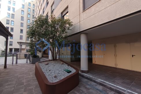 97097-27 Piso Exclusivo en Urbanización Residencial en Arganzuela, Zona Legazpi.