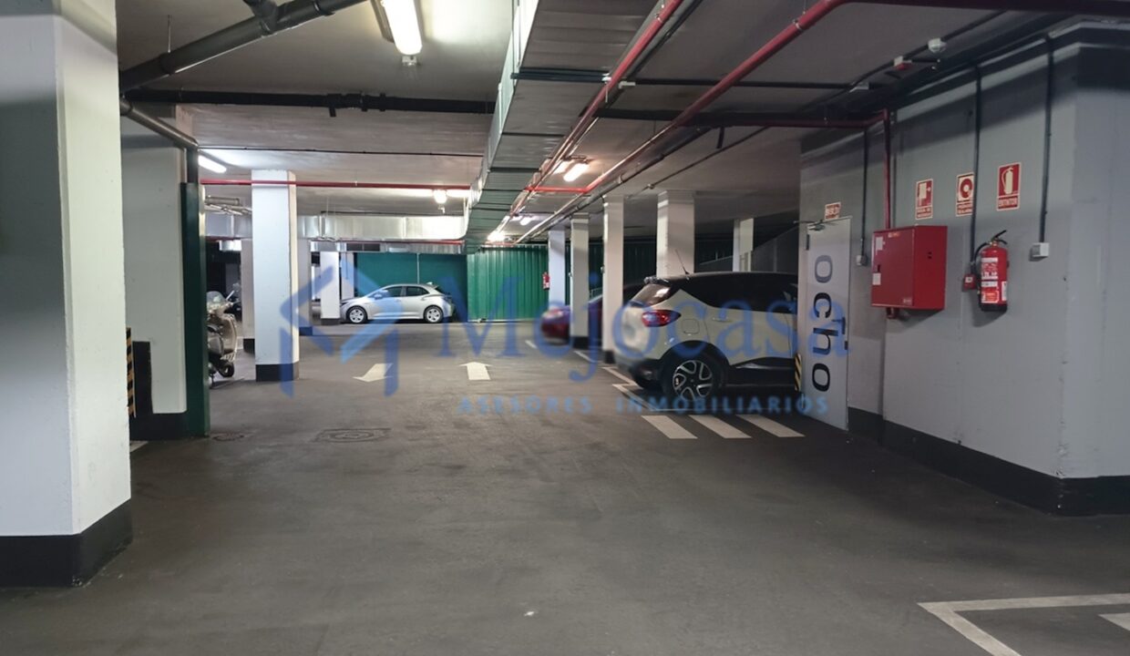 97097-29 Piso Exclusivo en Urbanización Residencial en Arganzuela, Zona Legazpi.